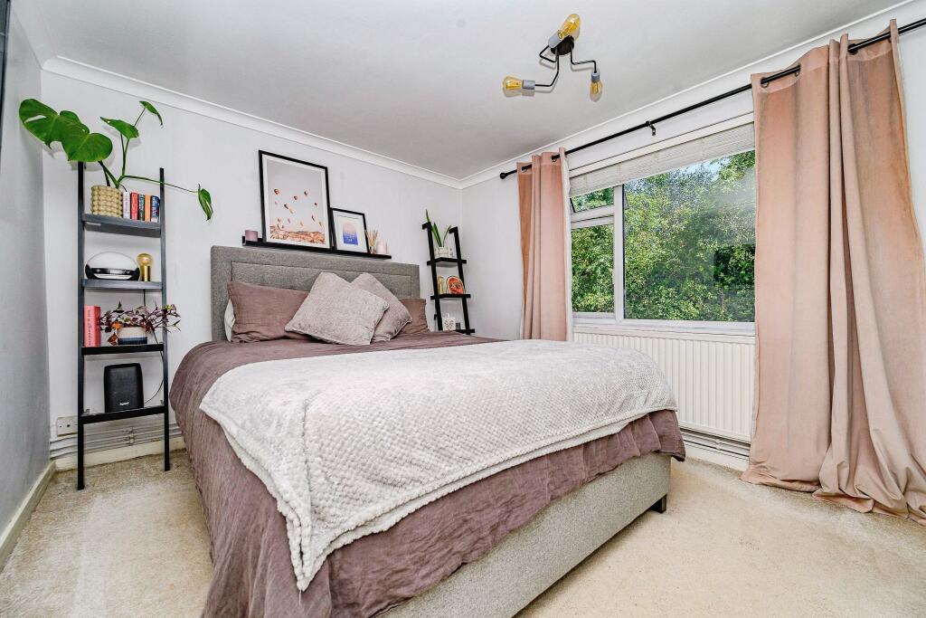 Additional image 9 of Park Street, St. Albans, AL2