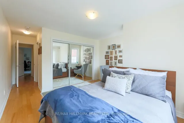 Additional image 10 of 3757 B St Clair Ave