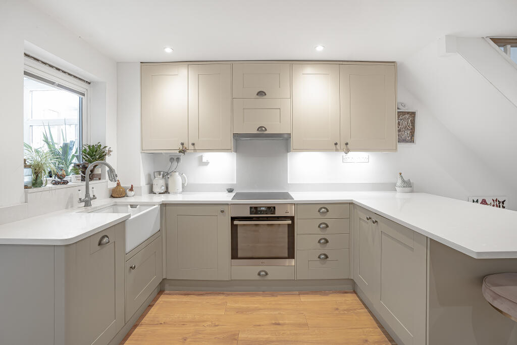 Additional image 14 of Harwood Close, Welwyn Garden City, AL8