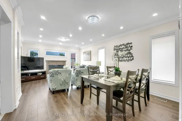 Additional image 7 of 1128 Knotty Pine Grve