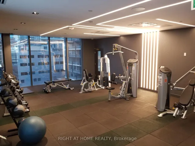 Additional image 32 of 330 Richmond St Unit 210