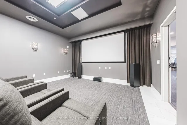 Additional image 20 of 118 King St Unit 819