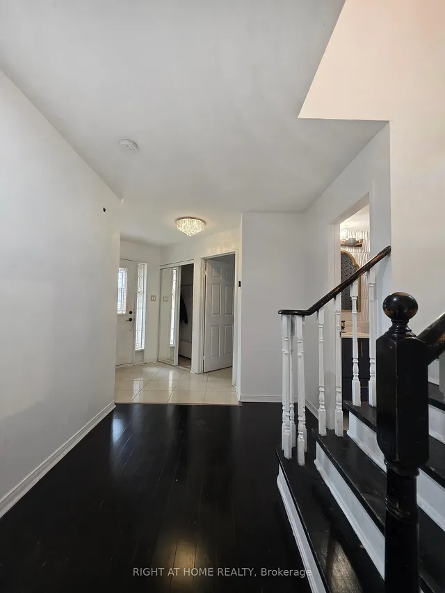 Additional image 2 of 6 Buffridge Tr