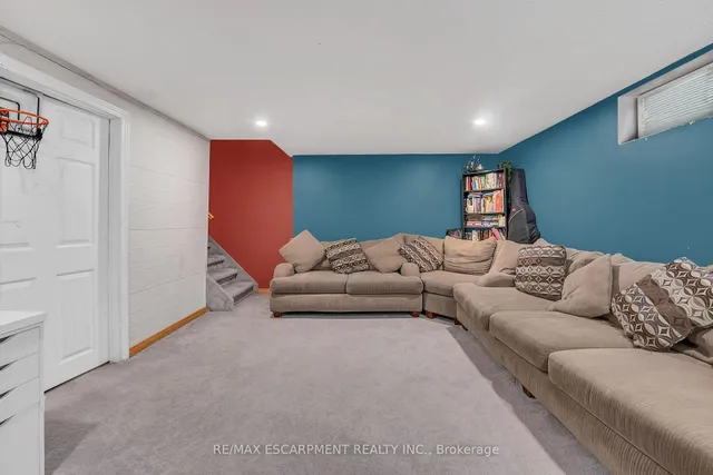 Additional image 19 of 18 Riverdale Dr