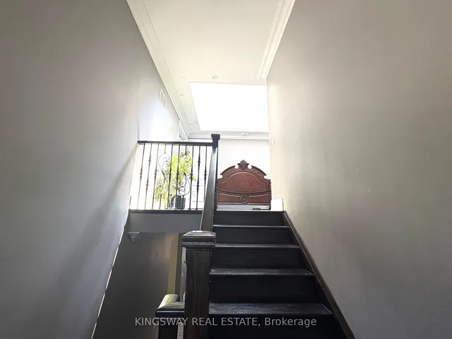 Additional image 3 of 3686 Ellesmere Rd