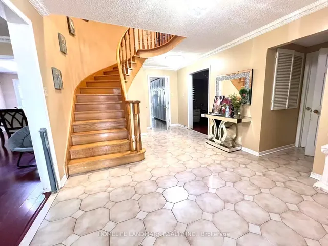 Additional image 2 of 327 Goldhawk Tr