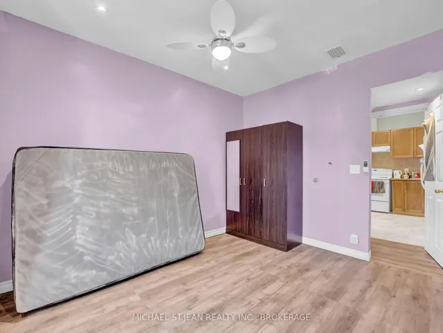 Additional image 18 of 110 Emerald St