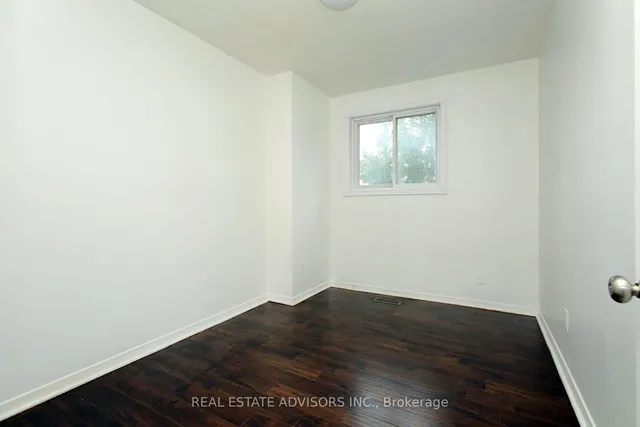 Additional image 16 of 46 Laskay Cres
