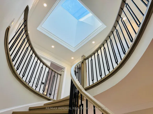 Additional image 25 of 2128 Mayflower Blvd