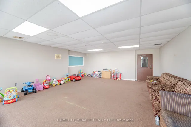 Additional image 38 of 21 Markbrook Lane Unit 509