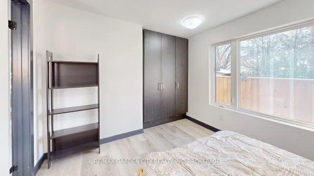 Additional image 39 of 23 Warren Ave