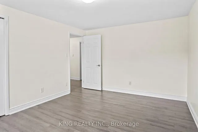 Additional image 23 of 16 Wimbledon Crt