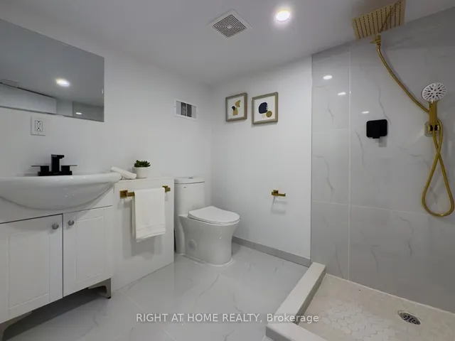 Additional image 33 of 32 Brenton St