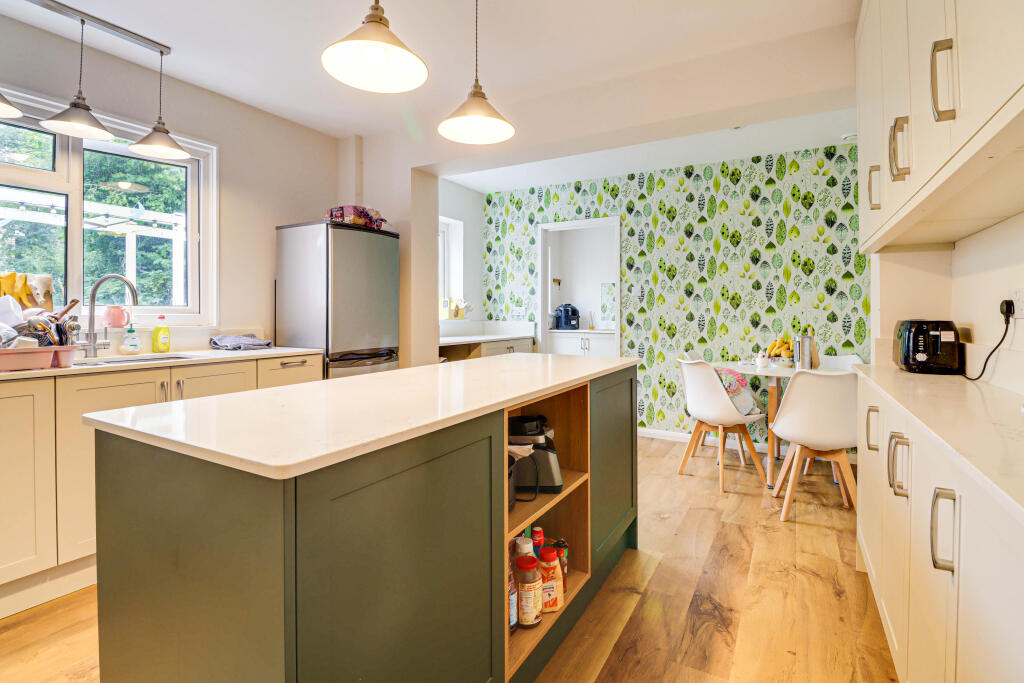 Additional image 12 of Penn Road, Park Street, St Albans, AL2