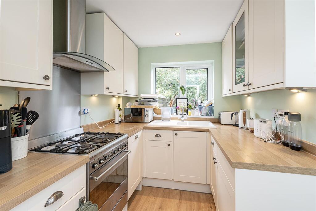 Additional image 13 of Cravells Road, Harpenden