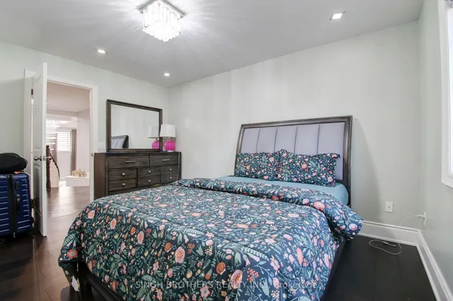 Additional image 31 of 15 Degrey Dr