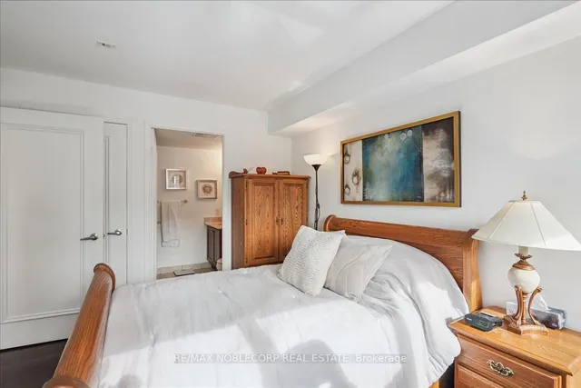 Additional image 29 of 60 St.Clair Ave Unit 1001