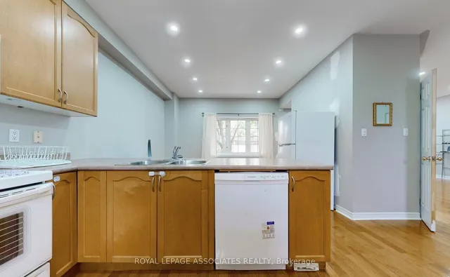 Additional image 17 of 100 Beddoe Dr Unit 25