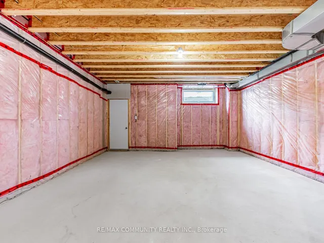 Additional image 39 of 43 Sugarbush Sq