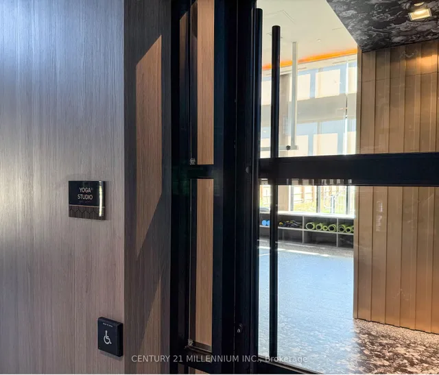 Additional image 43 of 405 Dundas St Unit 810