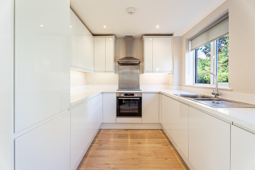 Additional image 15 of Old Rectory Close, Harpenden, Hertfordshire, AL5