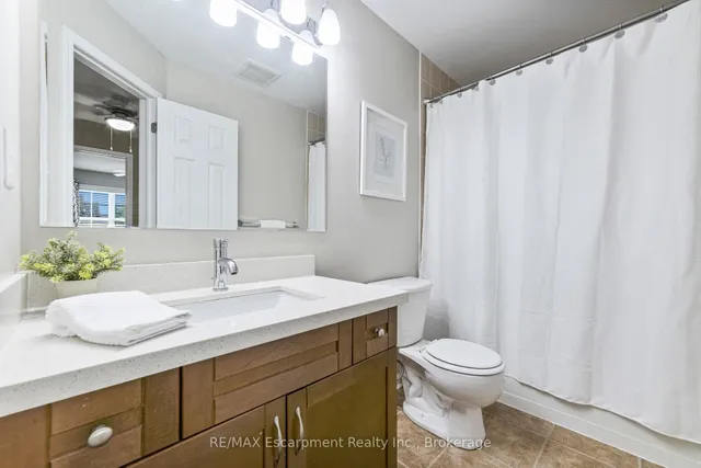 Additional image 22 of 1113 Riddell Cres