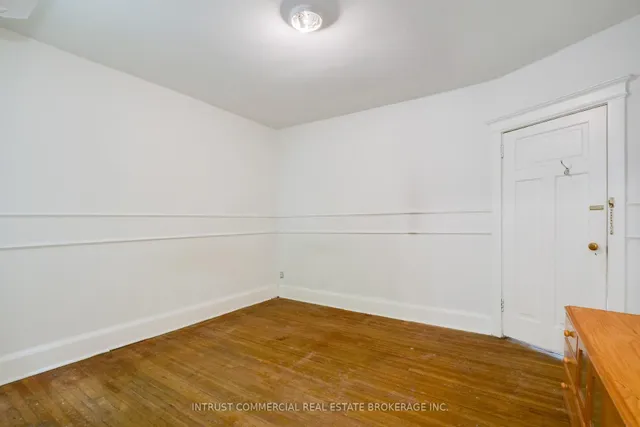 Additional image 18 of 382 Spadina Rd