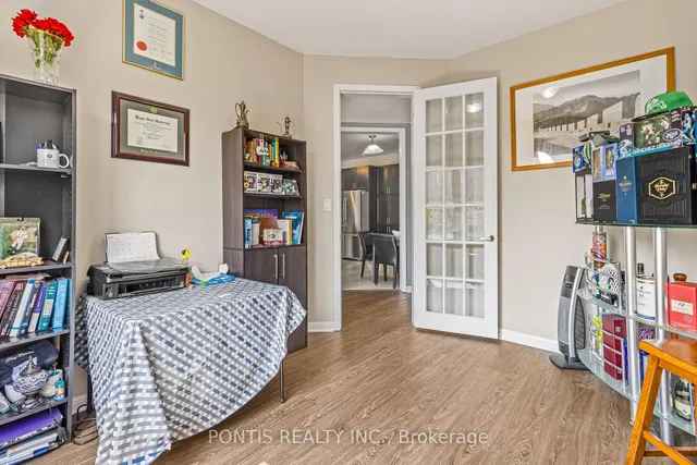 Additional image 22 of 25 FRANCIS LUNDY St