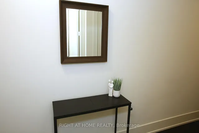 Additional image 8 of 330 Richmond St Unit 210