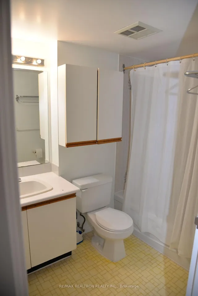 Additional image 19 of 160 Alton Tower Circ Unit 1014