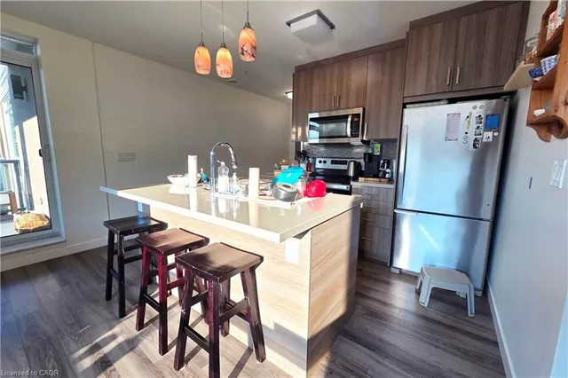 Additional image 9 of 479 Charlton Ave Unit 408