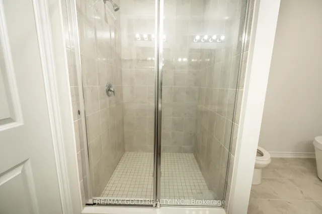 Additional image 32 of 35 Academy Dr