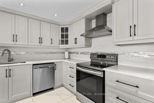 Additional image 14 of 40 Harrisford St Unit 305