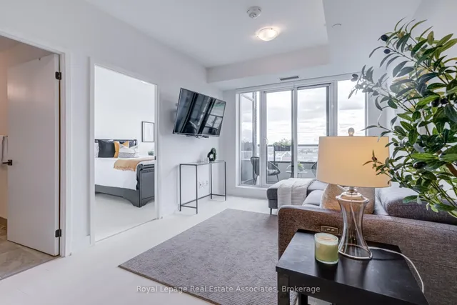 Additional image 10 of 2481 Taunton Rd Unit 607