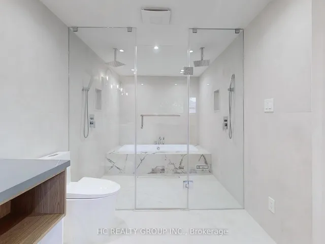 Additional image 39 of 124 Lawrence Ave