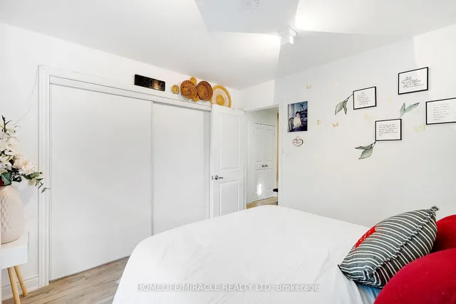 Additional image 19 of 23 Thorley Dr