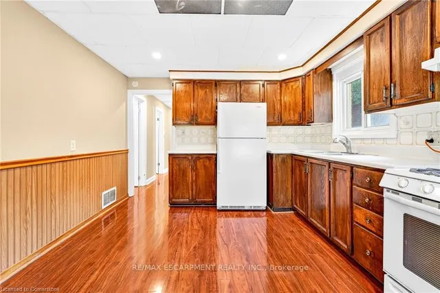 Additional image 8 of 111 Leland St