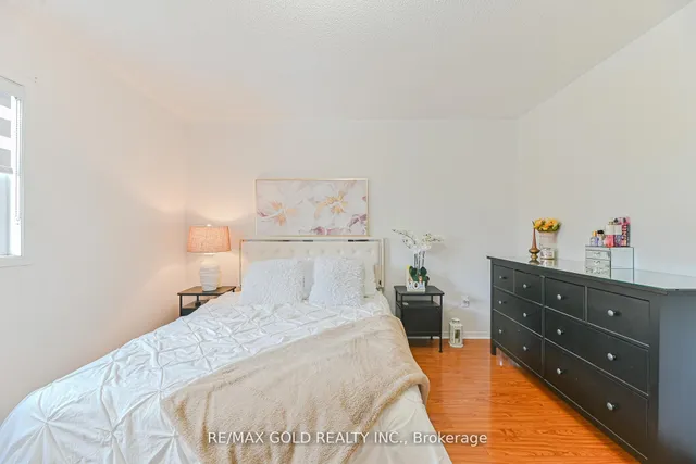 Additional image 26 of 28 Plum Hollow Crt