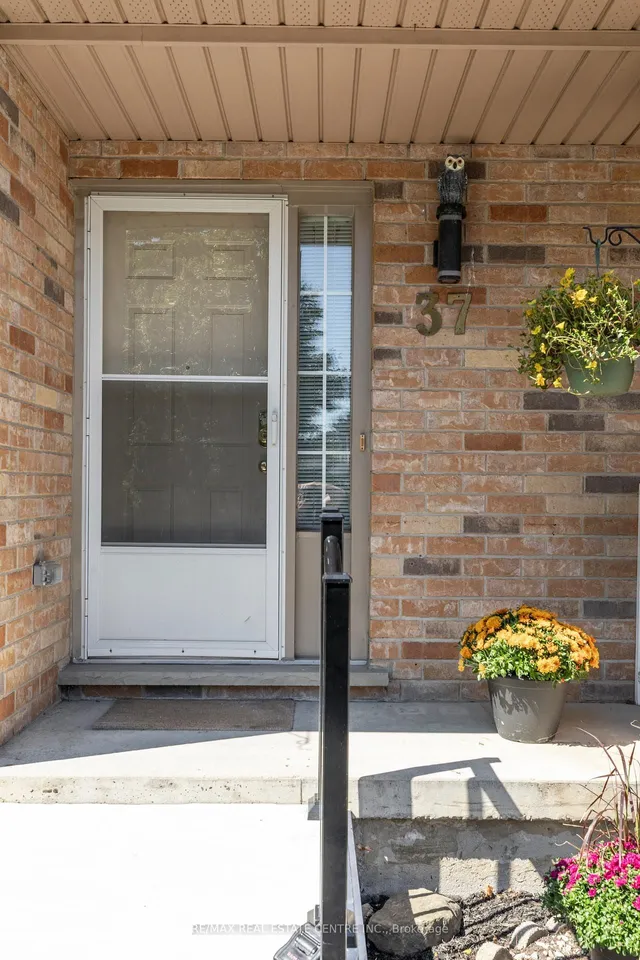 Additional image 2 of 10 Cadham Blvd Unit 37