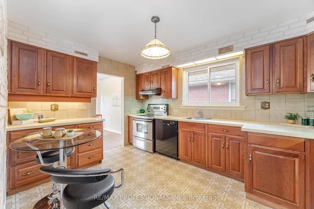 Additional image 17 of 6 Tapley Dr