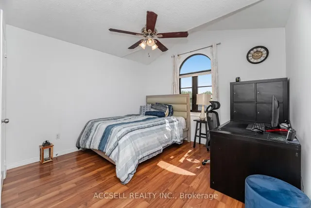 Additional image 30 of 323 Pettigrew Tr