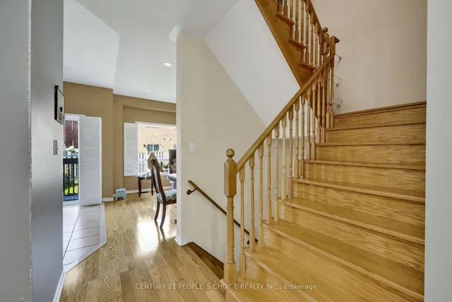 Additional image 9 of 46 Commodore Dr