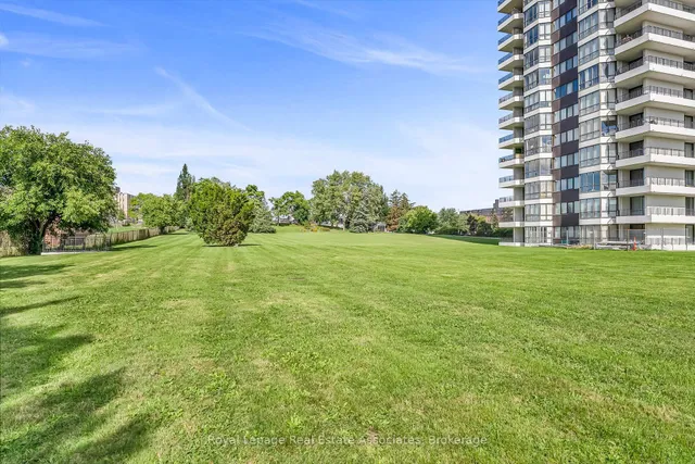 Additional image 38 of 1333 Bloor St Unit 611