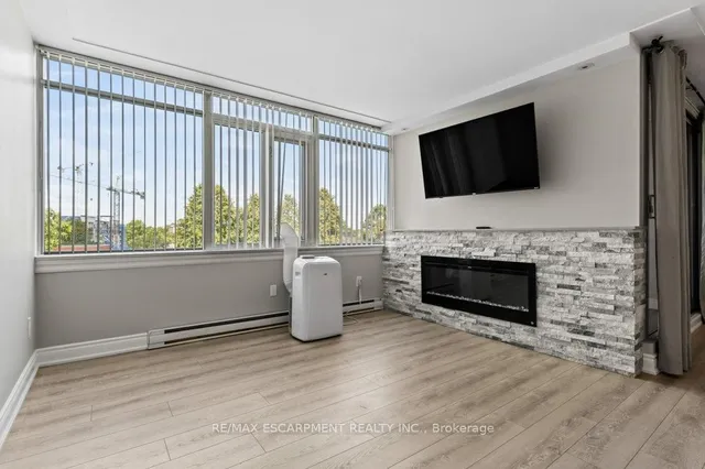 Additional image 25 of 40 Harrisford St Unit 305