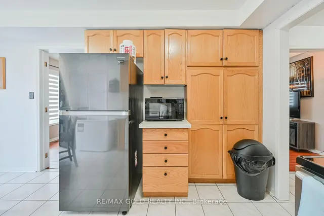 Additional image 33 of 122 White Tail Cres