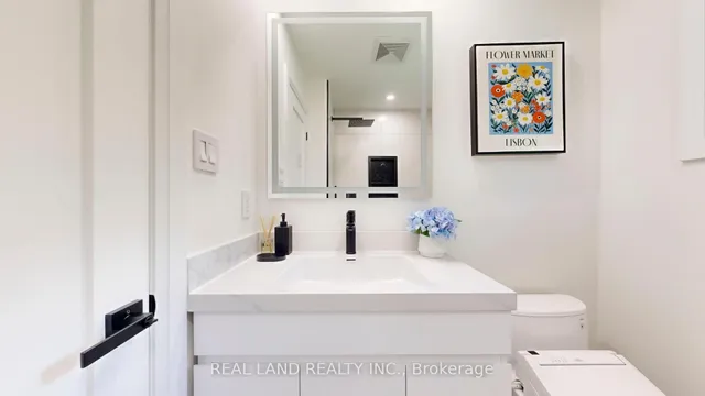 Additional image 15 of 38 Cresthaven Dr