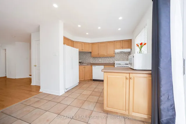 Additional image 13 of 52 Tiller Tr