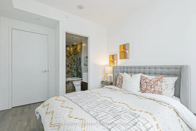 Additional image 6 of 1 Bloor St Unit 1110