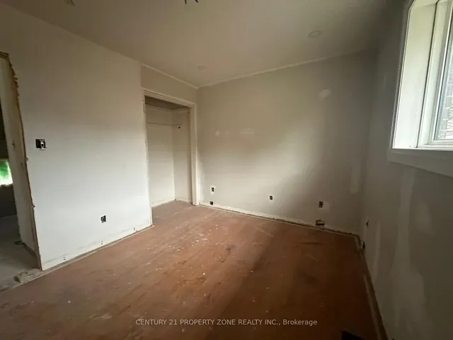 Additional image 11 of 237 Fernwood Cres