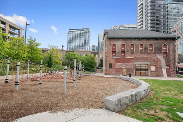 Additional image 19 of 80 Western Battery Rd Unit 605